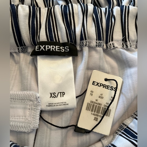 Express high waisted shorts - Picture 4 of 5